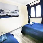 Prime Oceanfront 2 Apartament *